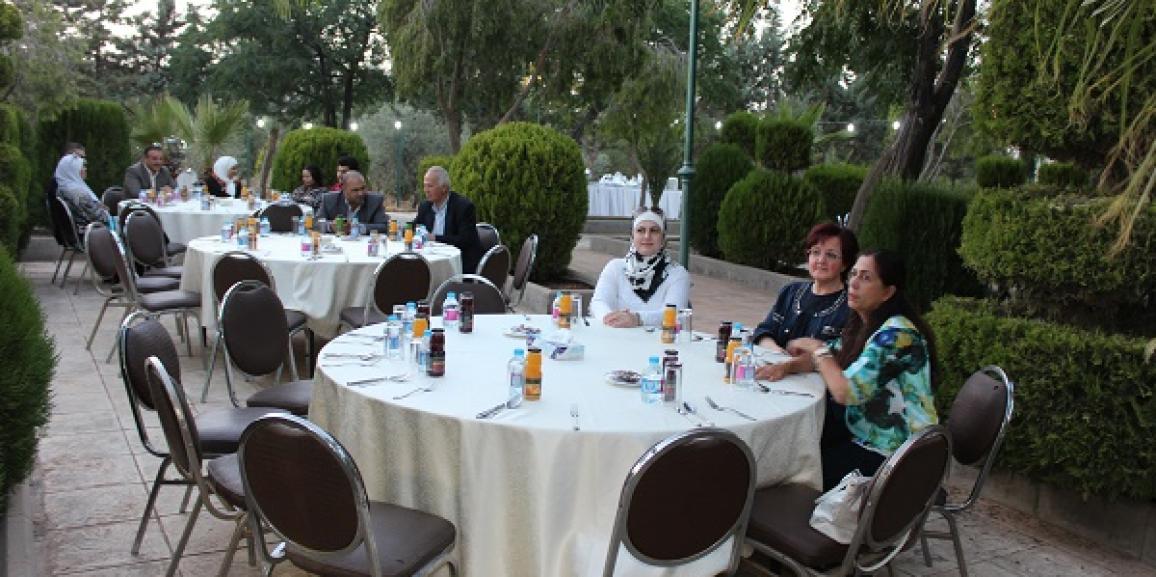 الجامعة تقيم حفل افطار لأعضاء الهيئة التدريسية