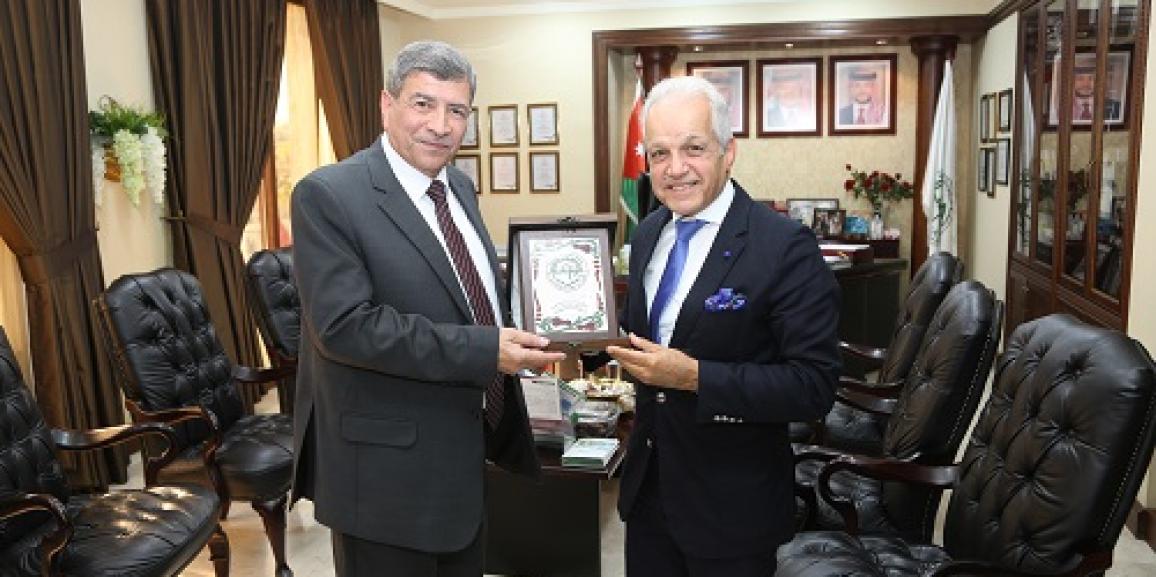 الزيتونة الأردنية توقع اتفاقية تشغيل مع بنك الطعام الأردني
