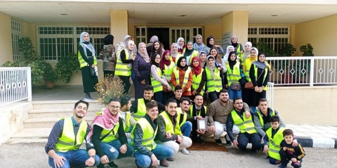 الزيتونة الأردنية تنظم يوماً تطوعياً لبيت العناية الإنسانية لرعاية كبار السن 