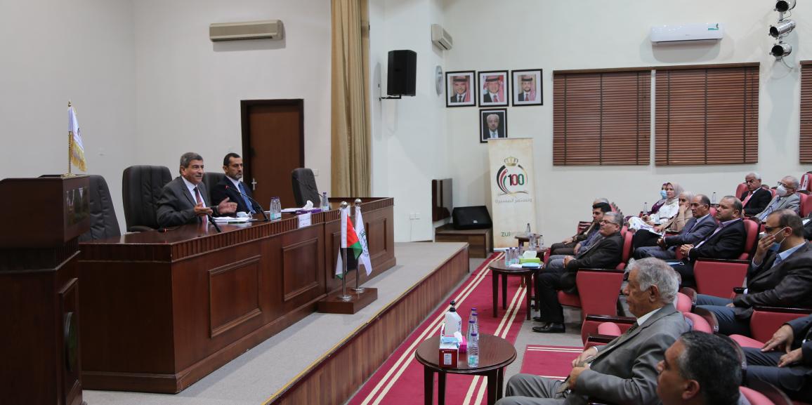 رئيس جامعة الزيتونة الأردنية يلتقي أعضاء الهيئة التدريسية للكليات الإنسانية