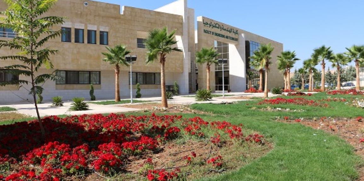 نظمت جامعة الزيتونة الاردنية اليوم العلمي للهندسة والتنمية المستدامة في الاردن