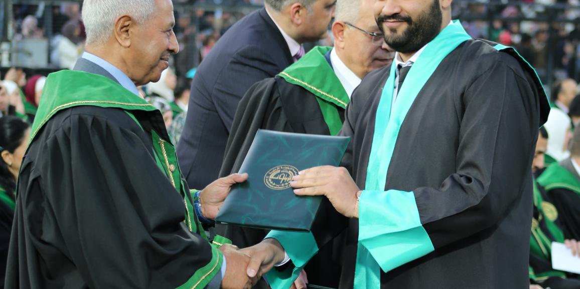 جامعة الزيتونة الأردنية تحتفل بتخريج فوجها الثالث والعشرين